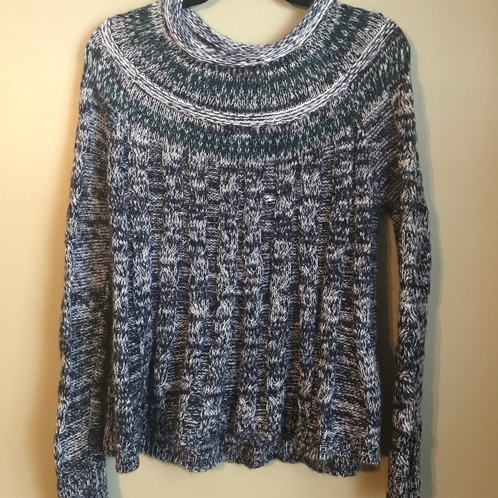 Hollister sweater
